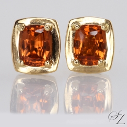 malaia-garnet-stud-earrings-lste107