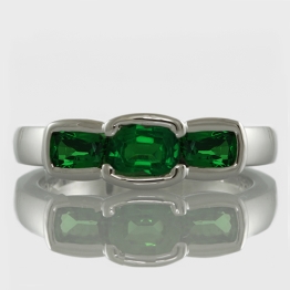 contemporary-tsavorite-trilogy-ring-lstr116