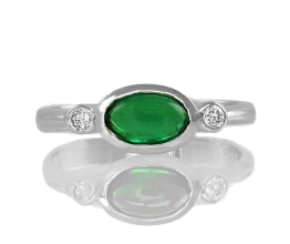 tsavorite-cabochon-and-diamond-ring-lstr377