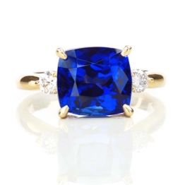 tanzanite-and-diamond-trilogy-ring-lstr566