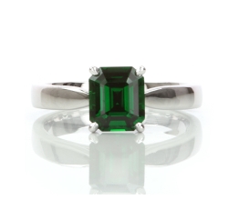 emerald-cut-tsavorite-solitaire-ring-lstr569