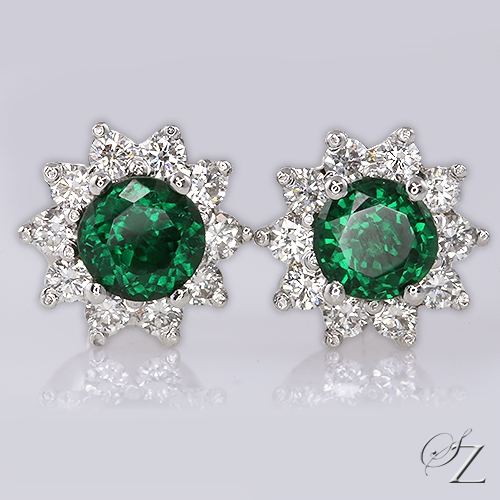 tsavorite-and-diamond-halo-stud-earrings-lste098