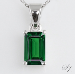 emerald-cut-tsavorite-pendant-lstp095