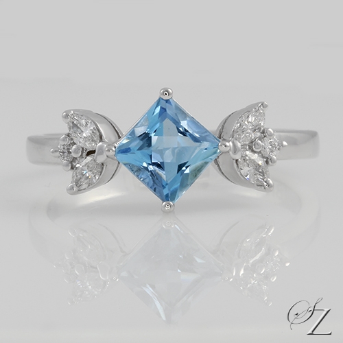 aquamarine-and-diamond-ring-lstr237