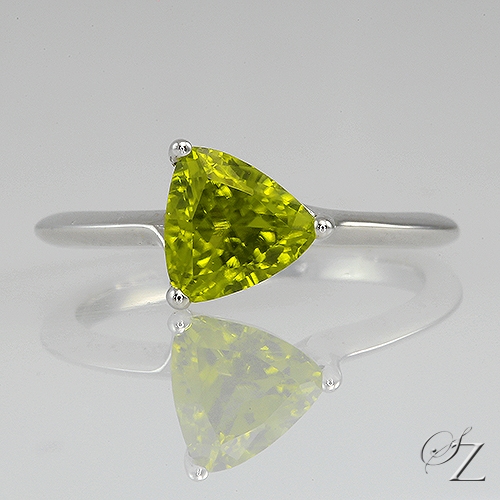 trillion-peridot-ring-lstr250