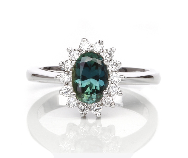 sapphire-and-diamond-halo-ring-lstr336