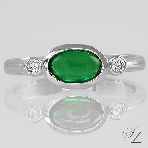 tsavorite-cabochon-and-diamond-ring-lstr377