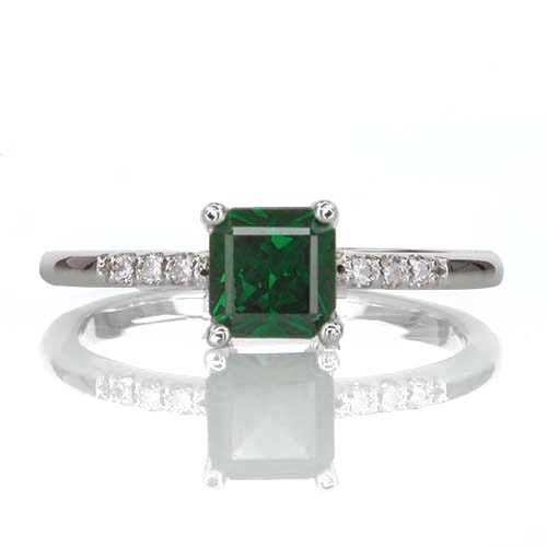 tsavorite-and-diamond-ring-lstr556