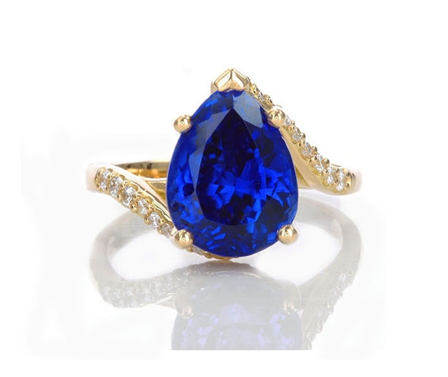 tanzanite-and-diamond-by-pass-ring-lstr595