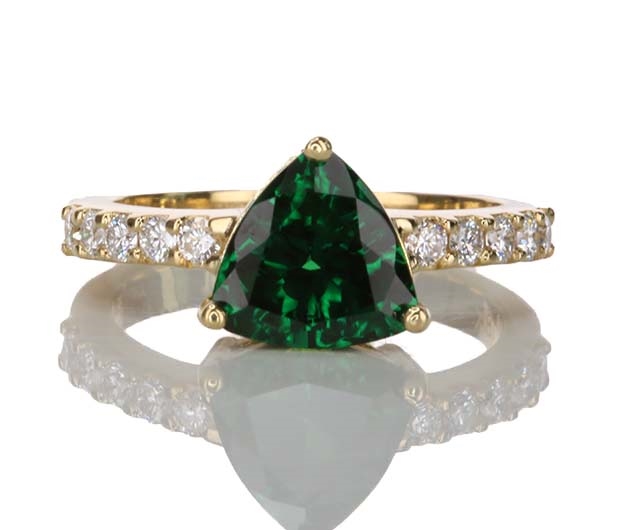 trillion-tsavorite-and-diamond-accent-ring-lstr598