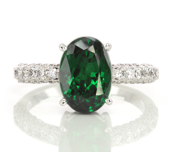 exceptional-4ct-oval-tsavorite-and-diamond-ring-lstr283
