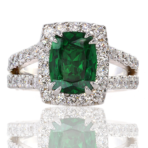 3-carat-tsavorite-and-diamond-halo-ring-lstr369
